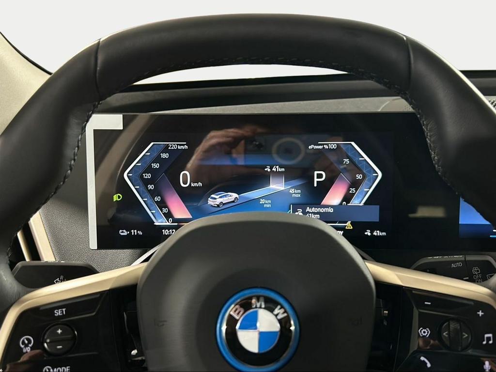 BMW iX xDrive40 - Foto 122