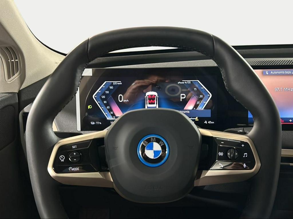 BMW iX xDrive40 - Foto 121