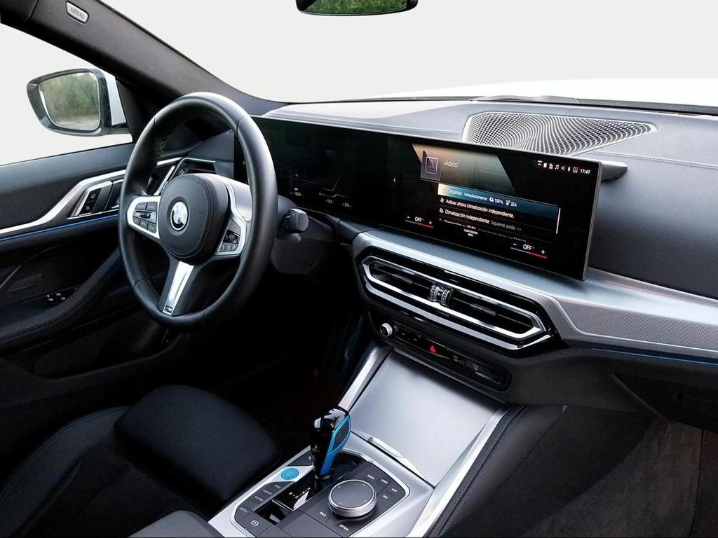 BMW i4 eDrive40 - Foto 24