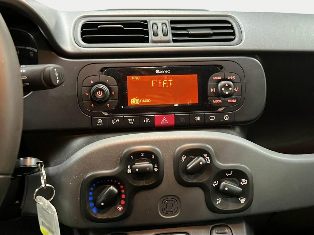 Fiat Panda City Life Hybrid 1.0 Gse 51kw (70CV) - Foto 181