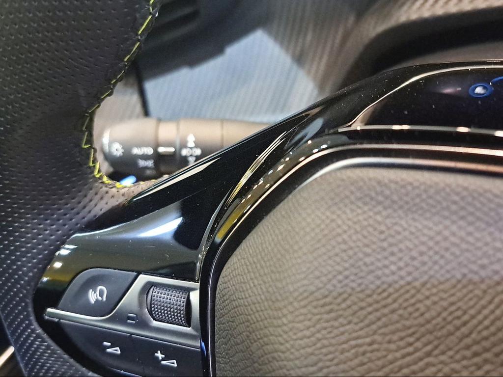 Peugeot 2008 GT Puretech 130 S&S BVM6 - Foto 449