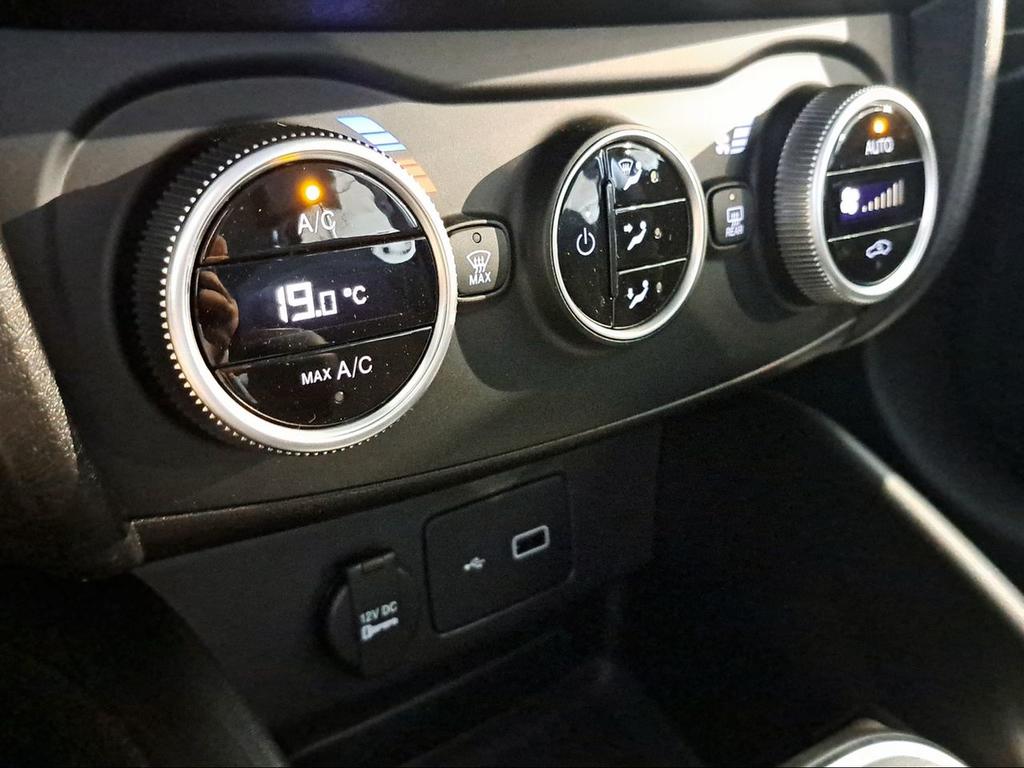 Fiat Tipo HB Diesel 1.6 97kW (130CV) manual Monotrim - Foto 436