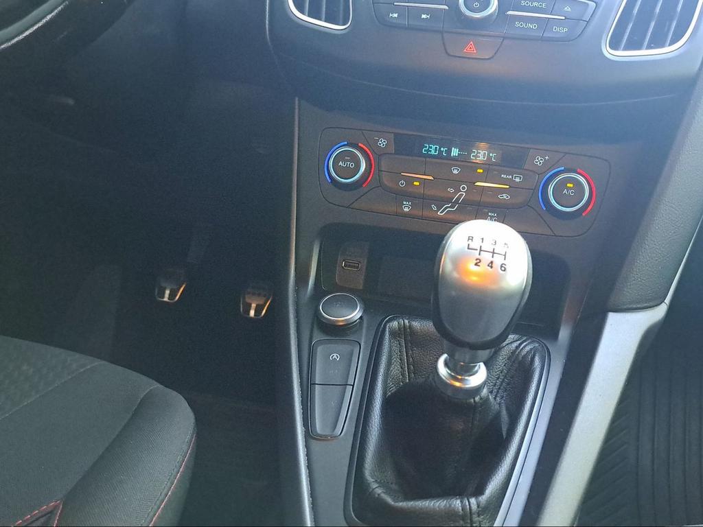 Ford Focus 1.0 Ecoboost S/S 92kW (125CV) ST-Line - Foto 376