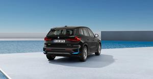 BMW iX xDrive30 iX1