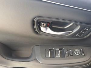 Honda ZR-V 2.0 i-MMD 4x2 Advance CVT Full Hybrid