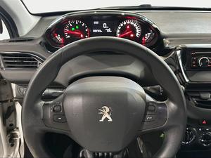 Peugeot 208 5P BUSINESS LINE 1.4 HDi 68