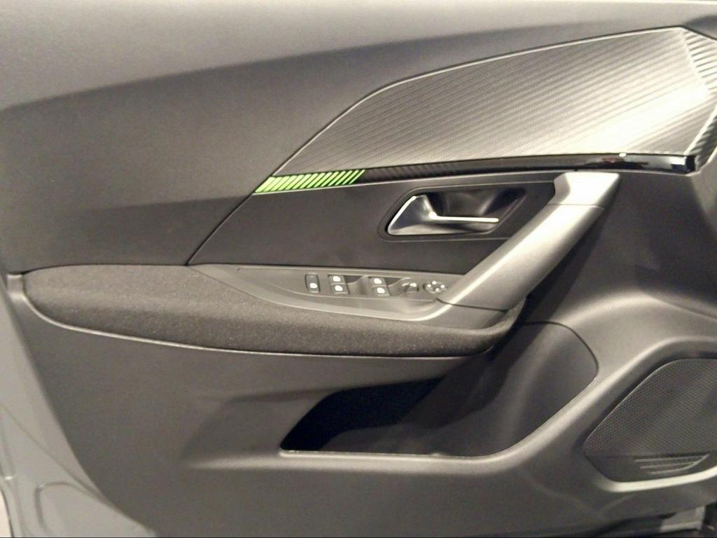 Peugeot 2008 Active Puretech 100 S&S 6 Vel. MAN - Foto 21