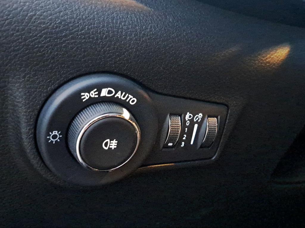 Jeep Compass eHybrid 1.5 MHEV 130HP Altitude DCT - Foto 448