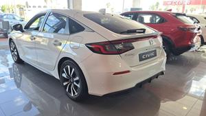 Honda Civic 2.0 i-MMD Elegance CVT