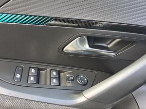 Peugeot 2008 Allure Puretech 100 S&S BVM6