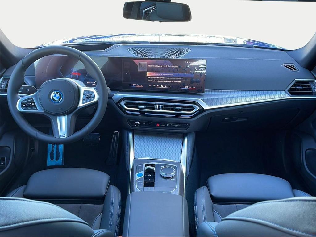 BMW i4 eDrive40 - Foto 131