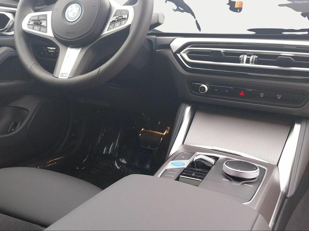 BMW I4 (G26) e Drive40 - Foto 39