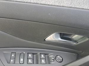 Peugeot 308 5P Allure Puretech 130 S&S MAN