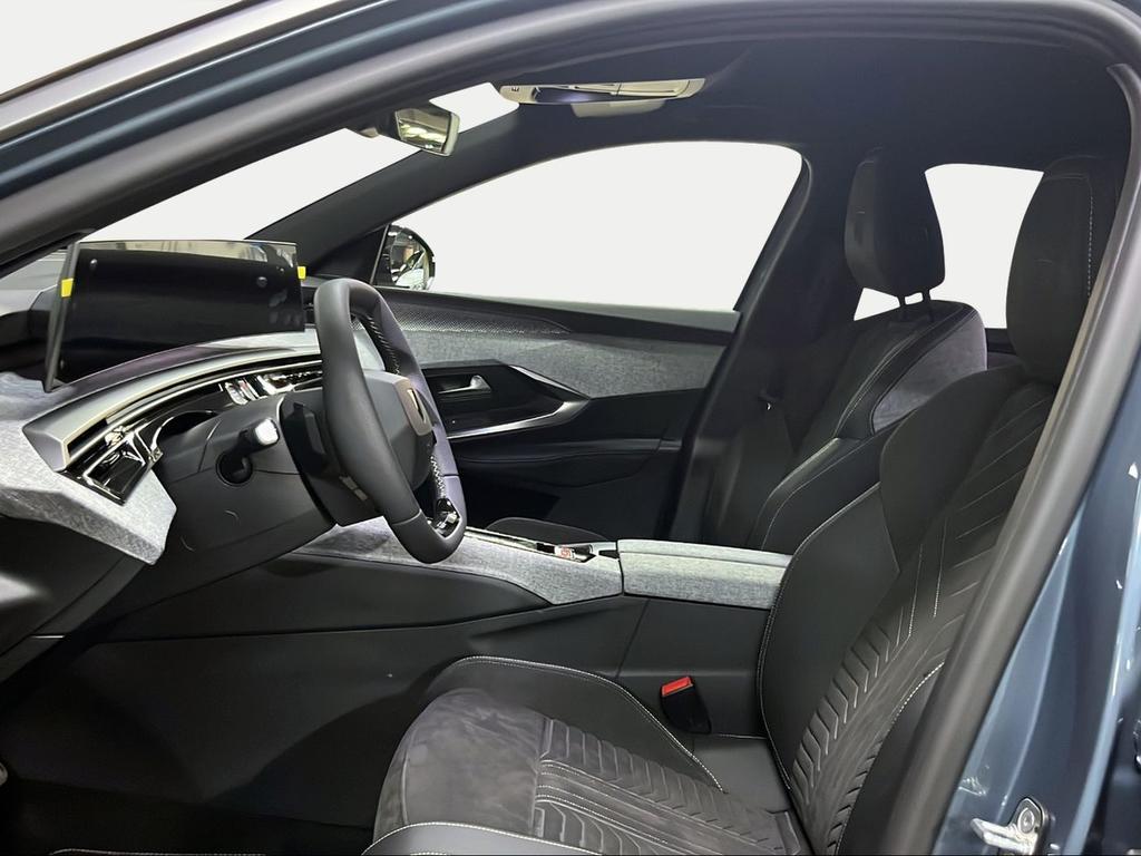 Peugeot 5008 1.2 100KW GT eDCS6 - Foto 375