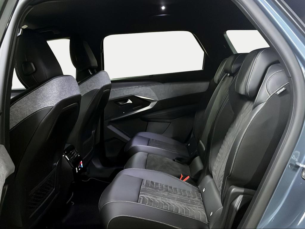 Peugeot 5008 1.2 100KW GT eDCS6 - Foto 376
