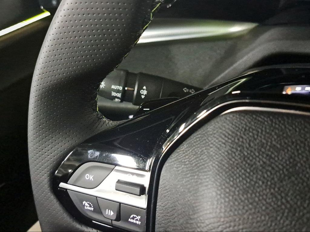 Peugeot 308 SW GT BlueHDi 130 S&S EAT8 - Foto 434