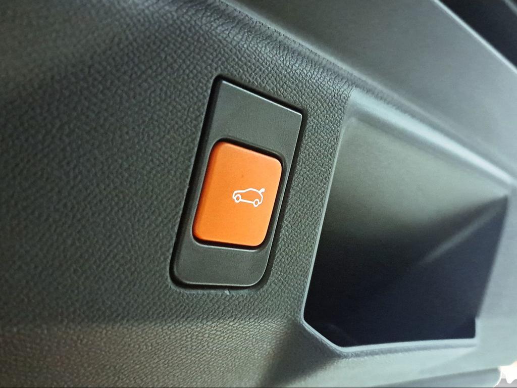 Peugeot 5008 1.2 100KW GT eDCS6 Hybrid - Foto 411
