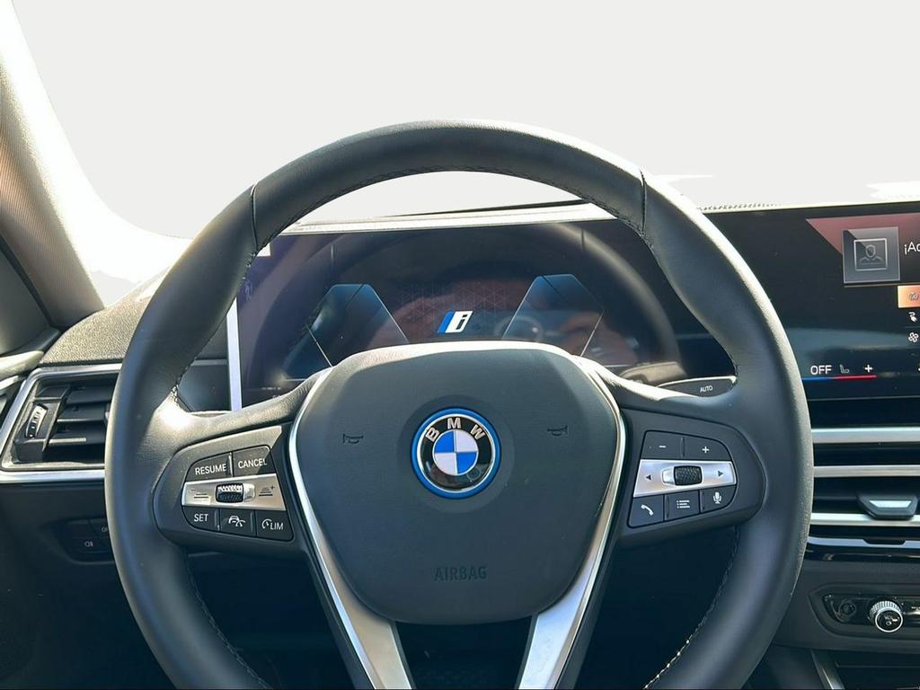 BMW i4 eDrive40 - Foto 132