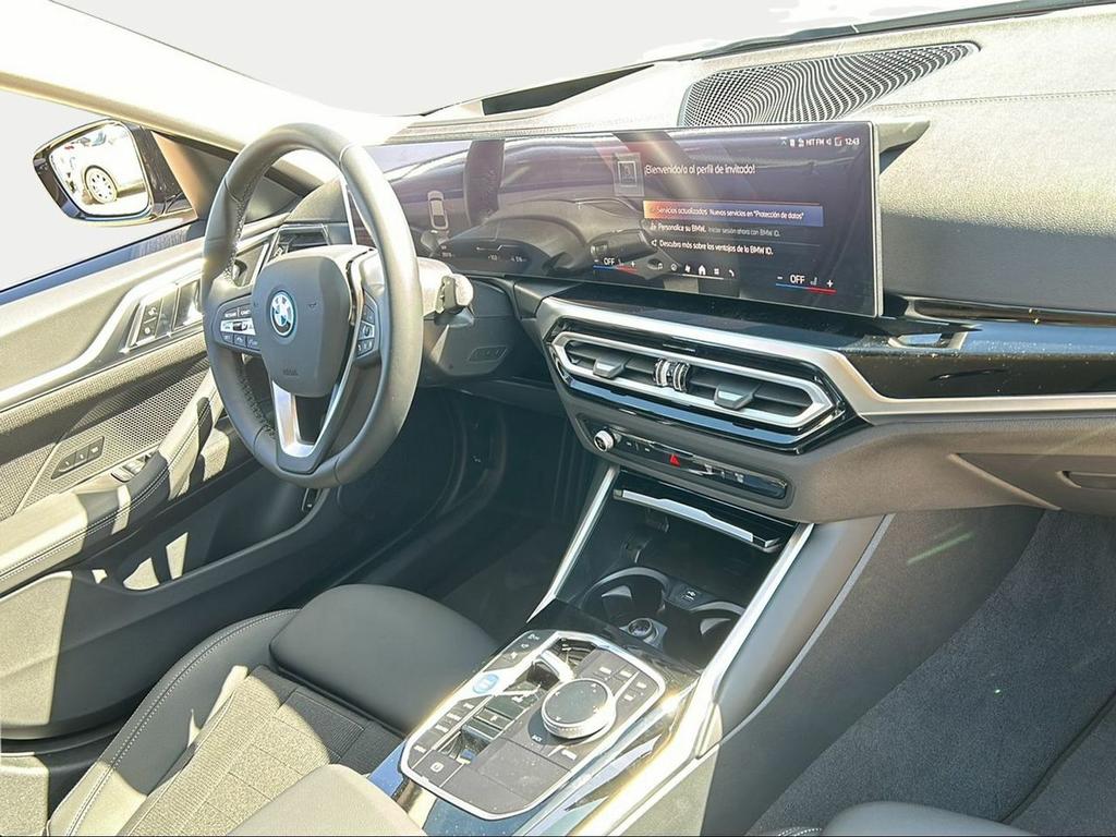 BMW i4 eDrive40 - Foto 128