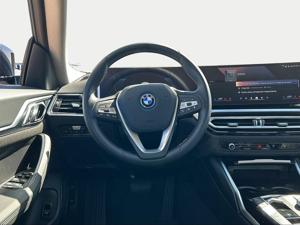 BMW i4 eDrive40 - Foto 127