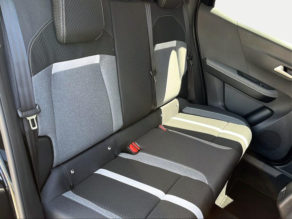 Opel Frontera 1.2T XHT Hybrid eDCT6 107kW GS - Foto 325